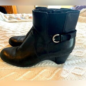 Naturalizer Black Leather Ankle Boots Women’s Size 8 Narrow